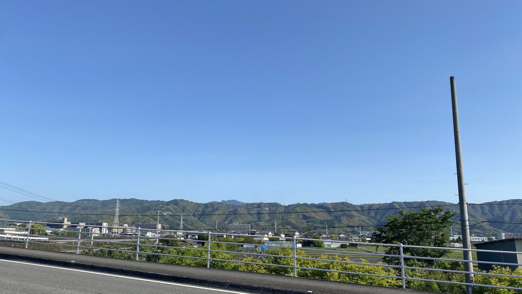 ナンクルナイサー